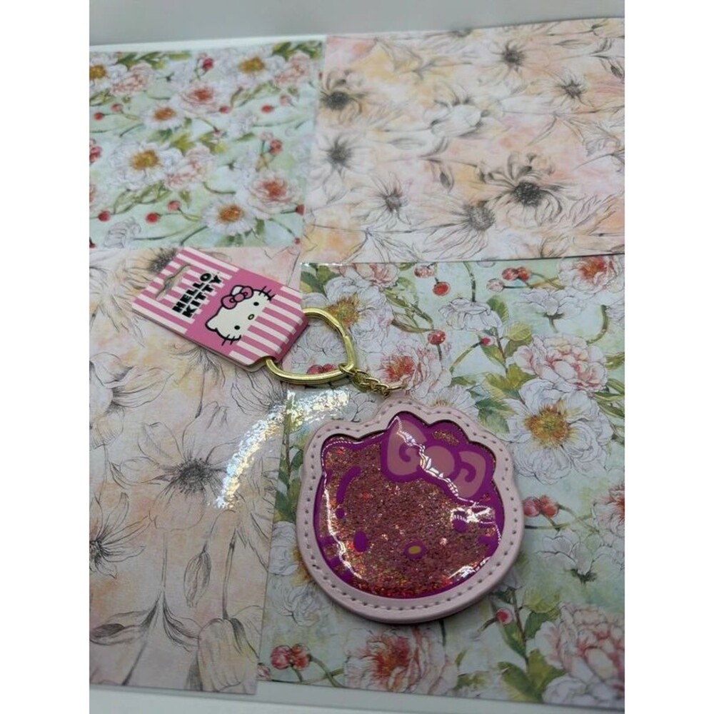 Hello kitty keychain